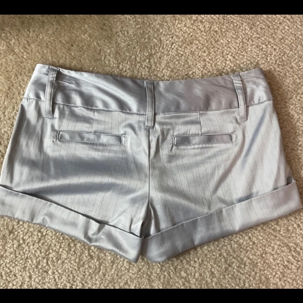 Bundle of size 1 shorts - Picture 8 of 12